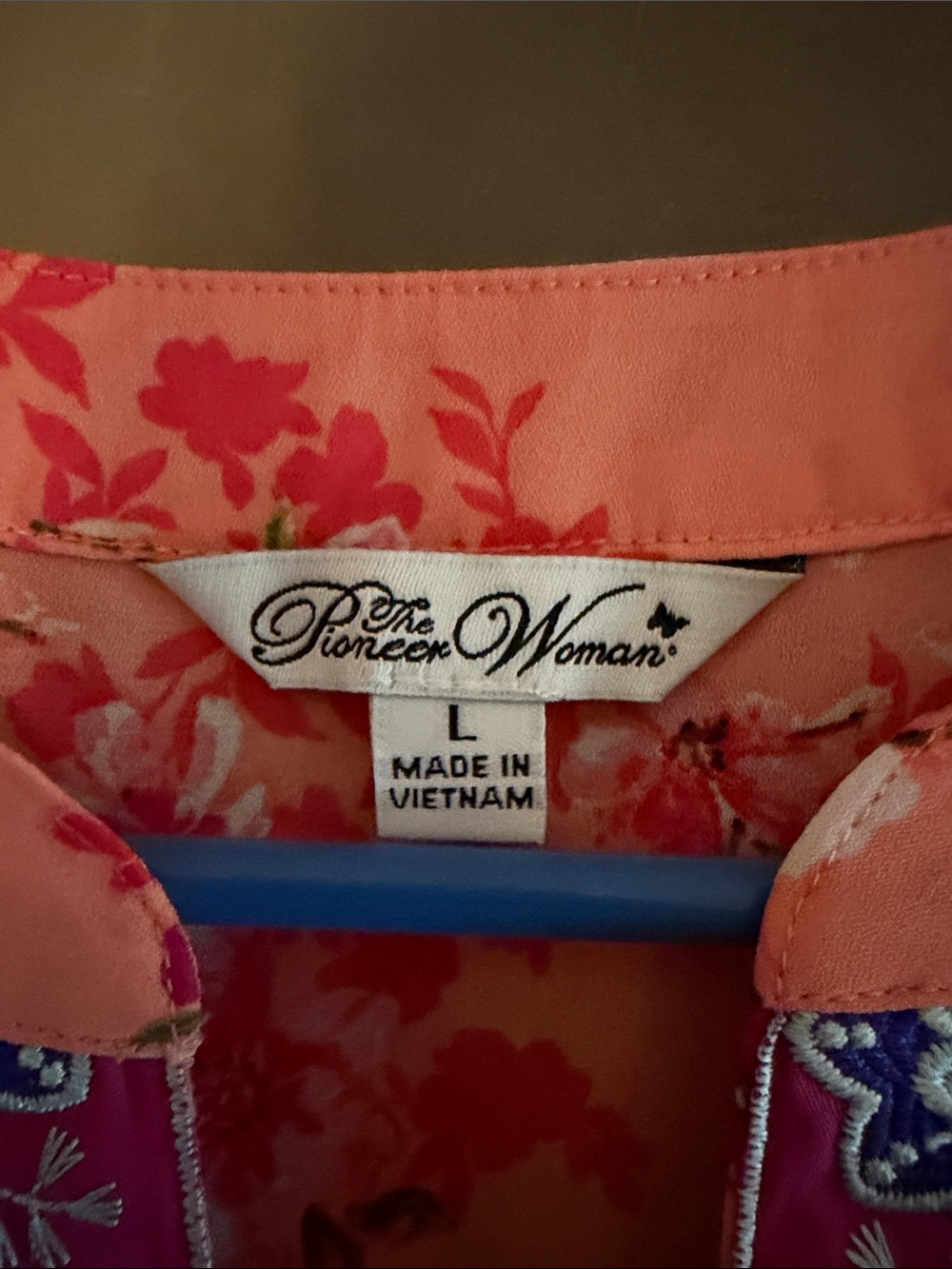 The Pioneer Woman Peach Floral Tunic with Magenta Trim - Picture 2 of 3